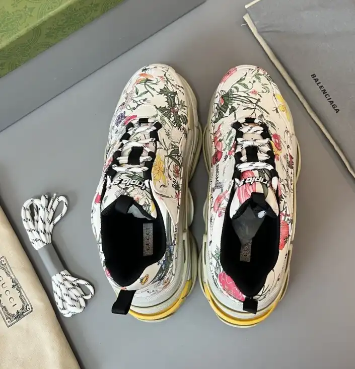 hype Balenciaga Sneakers