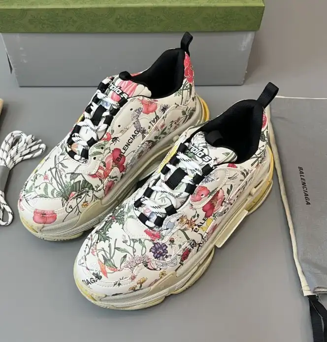 hype Balenciaga Sneakers