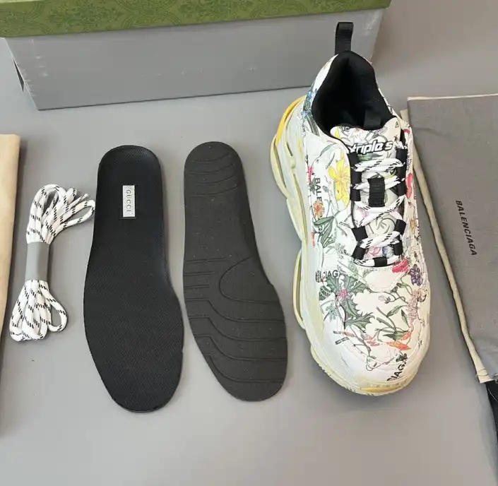 hype Balenciaga Sneakers