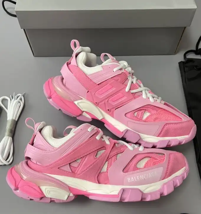 hype Balenciaga Sneakers