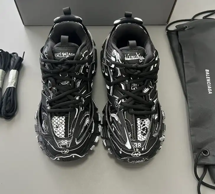 hype Balenciaga Sneakers