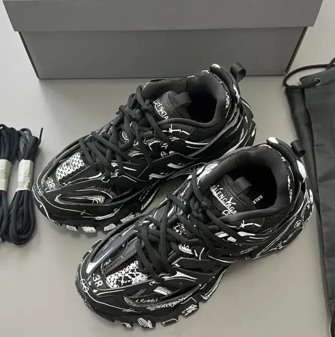 hype Balenciaga Sneakers