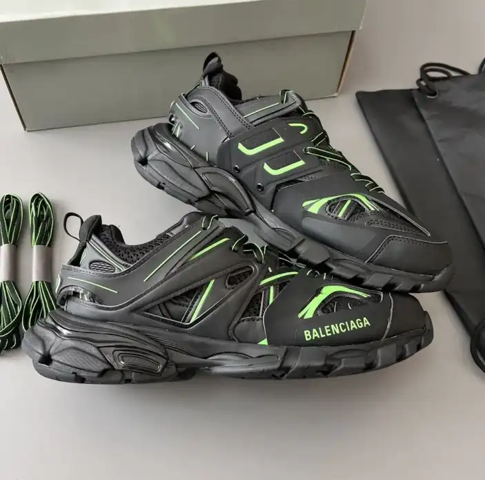 hype Balenciaga Sneakers