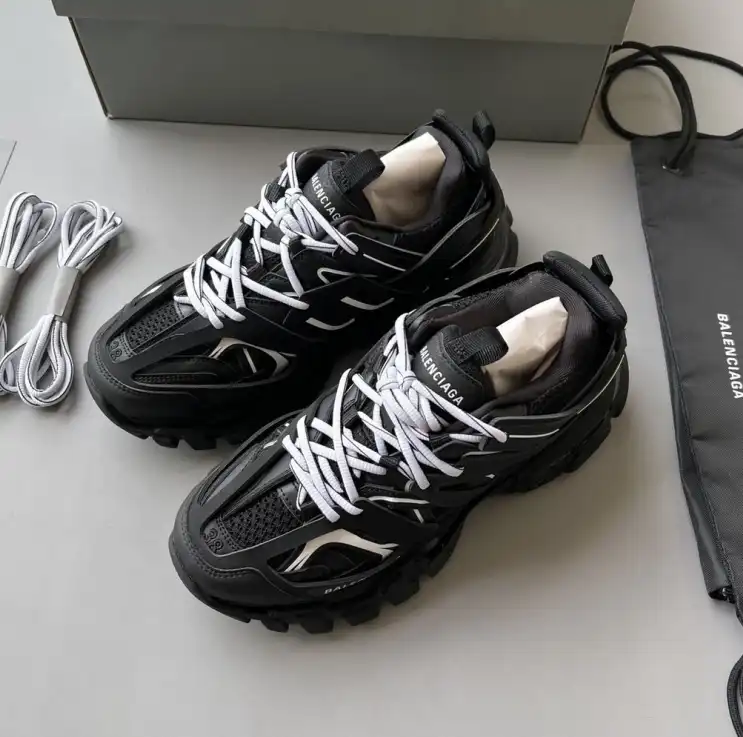 hype Balenciaga Sneakers