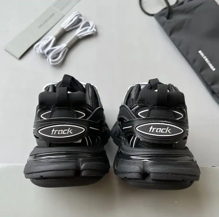 hype Balenciaga Sneakers