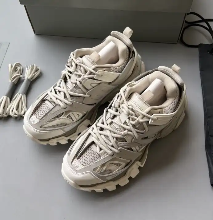 hype Balenciaga Sneakers