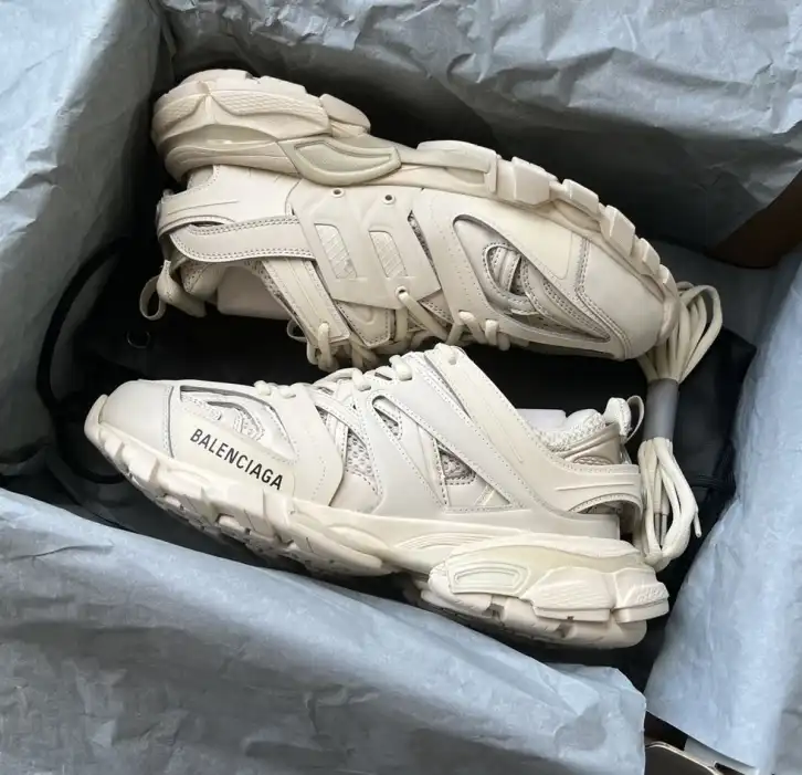 hype Balenciaga Sneakers