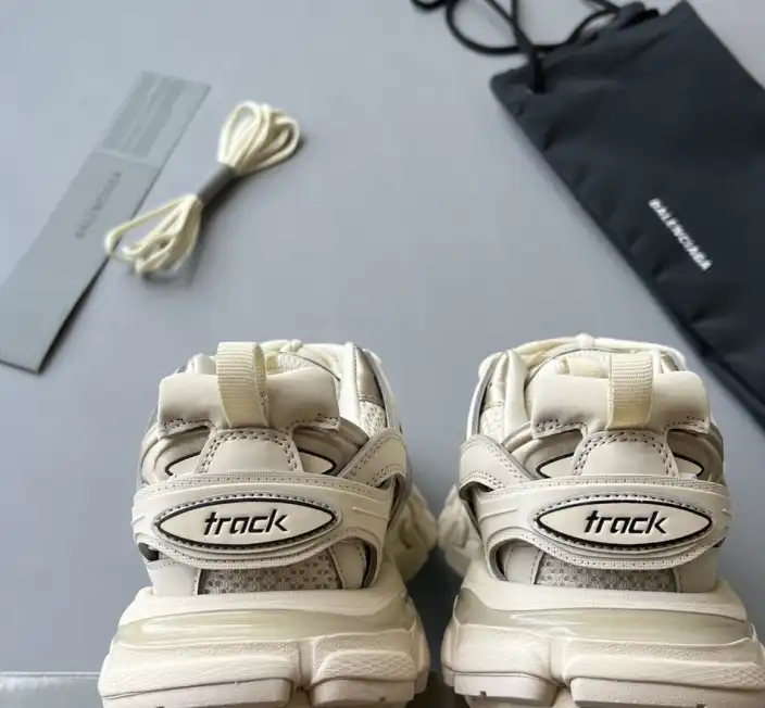 hype Balenciaga Sneakers