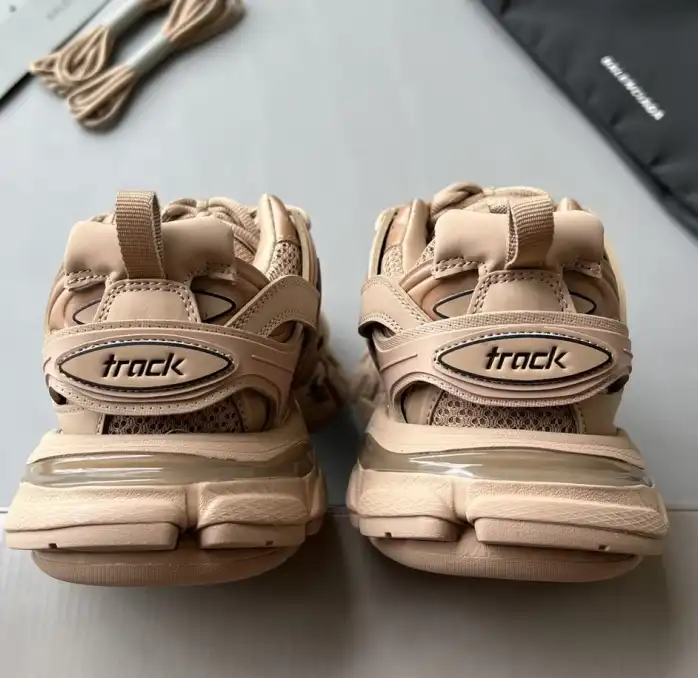 hype Balenciaga Sneakers