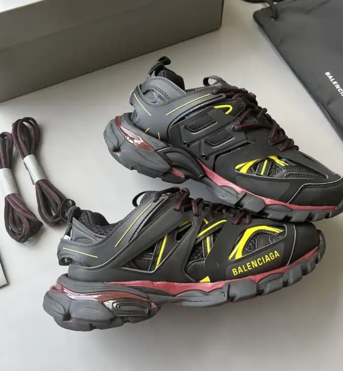 hype Balenciaga Sneakers