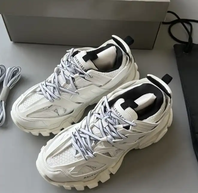 hype Balenciaga Sneakers