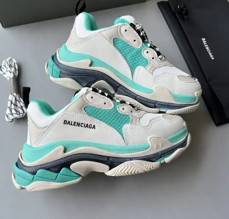 hype Balenciaga Sneakers