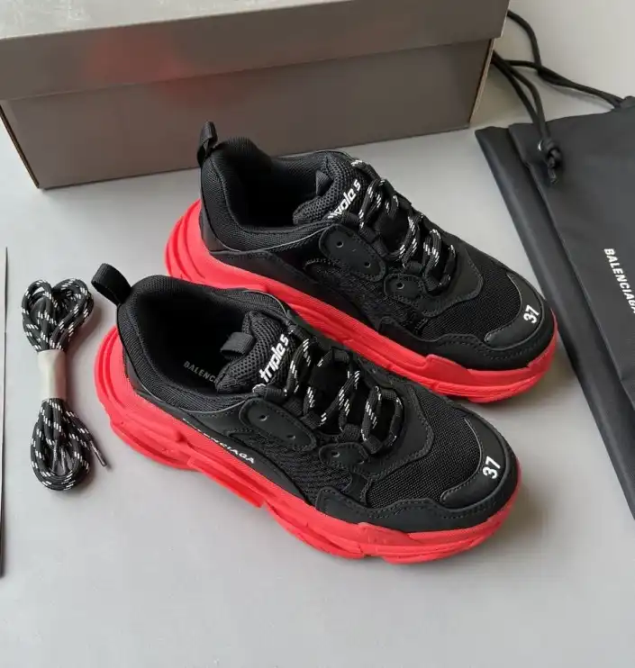 hype Balenciaga Sneakers