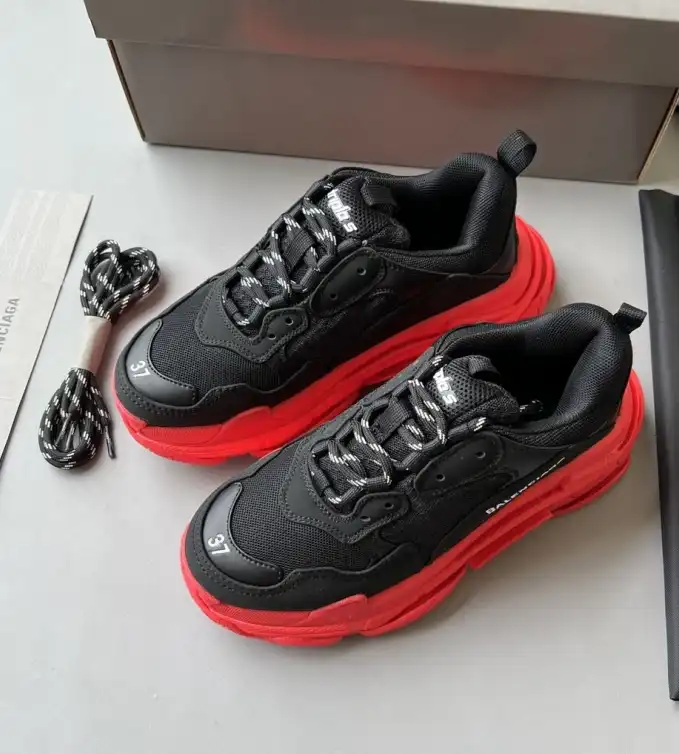 hype Balenciaga Sneakers