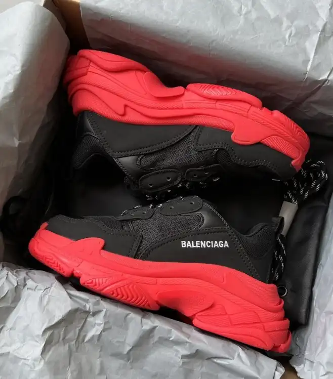 hype Balenciaga Sneakers