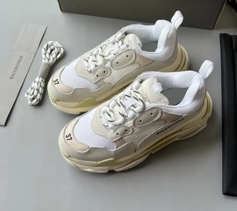 hype Balenciaga Sneakers