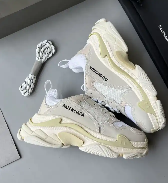 hype Balenciaga Sneakers