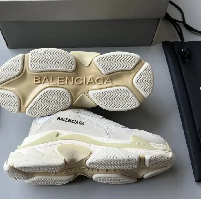 hype Balenciaga Sneakers