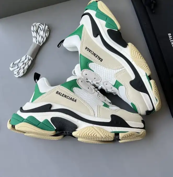 hype Balenciaga Sneakers