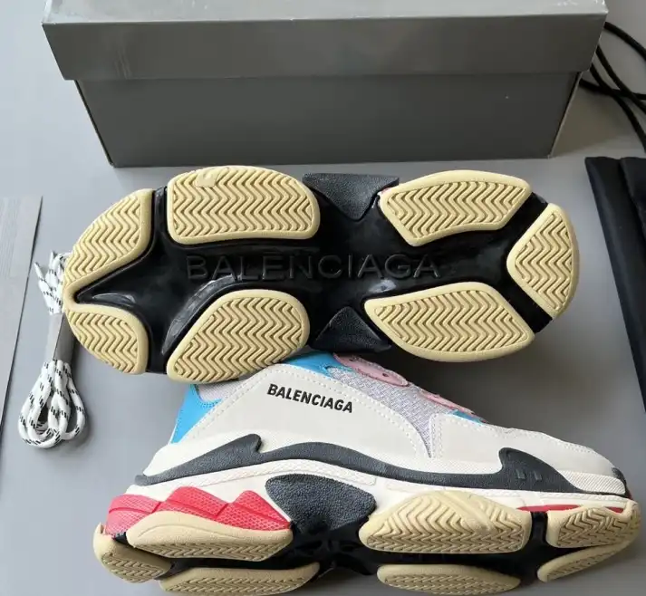 hype Balenciaga Sneakers