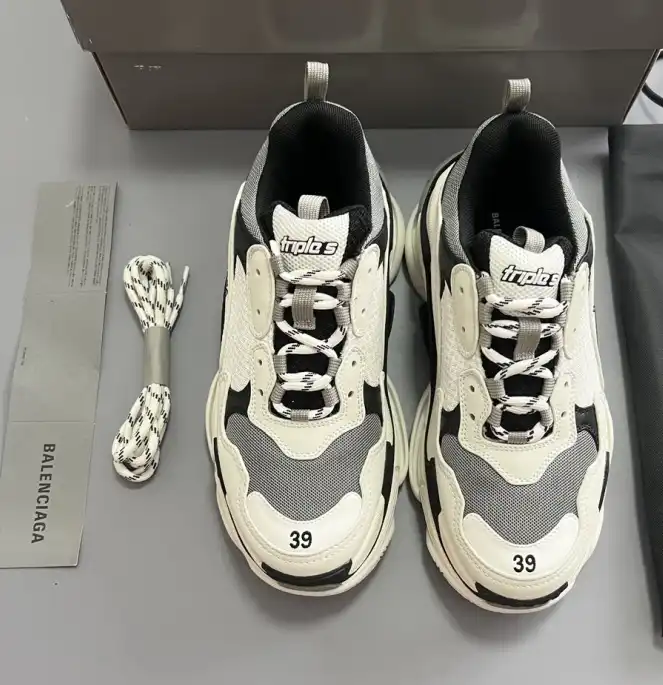 hype Balenciaga Sneakers