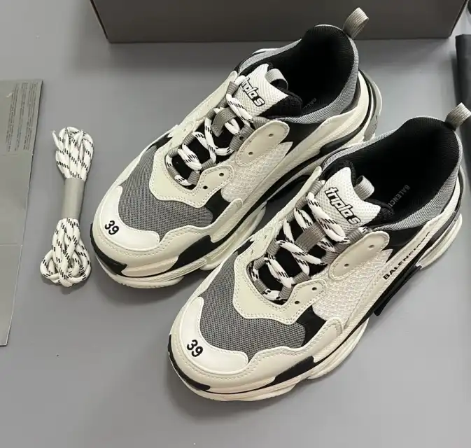 hype Balenciaga Sneakers