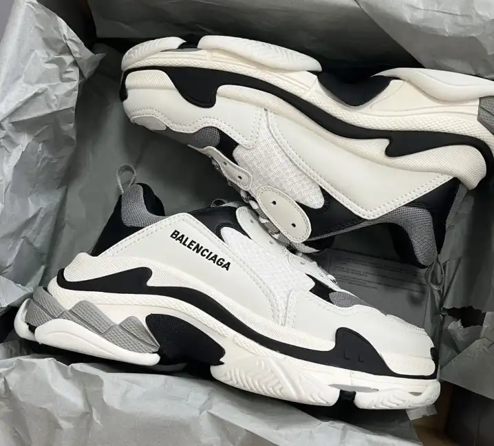 hype Balenciaga Sneakers