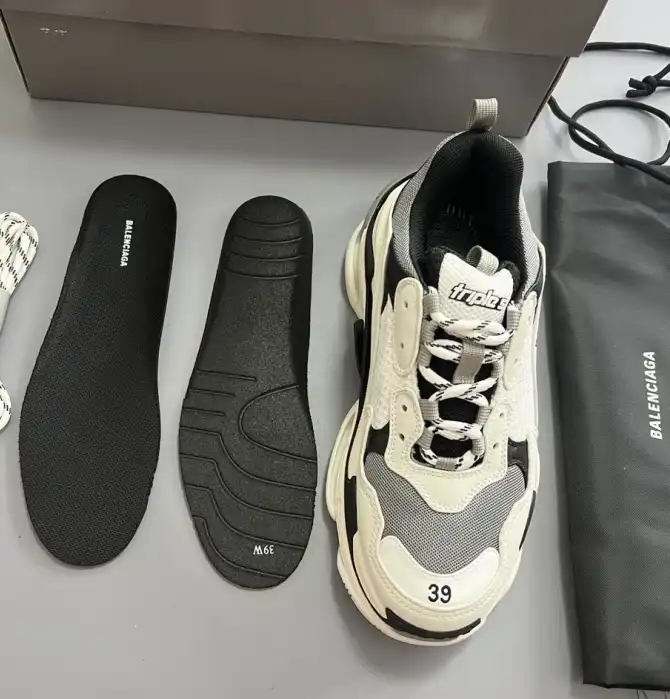 hype Balenciaga Sneakers