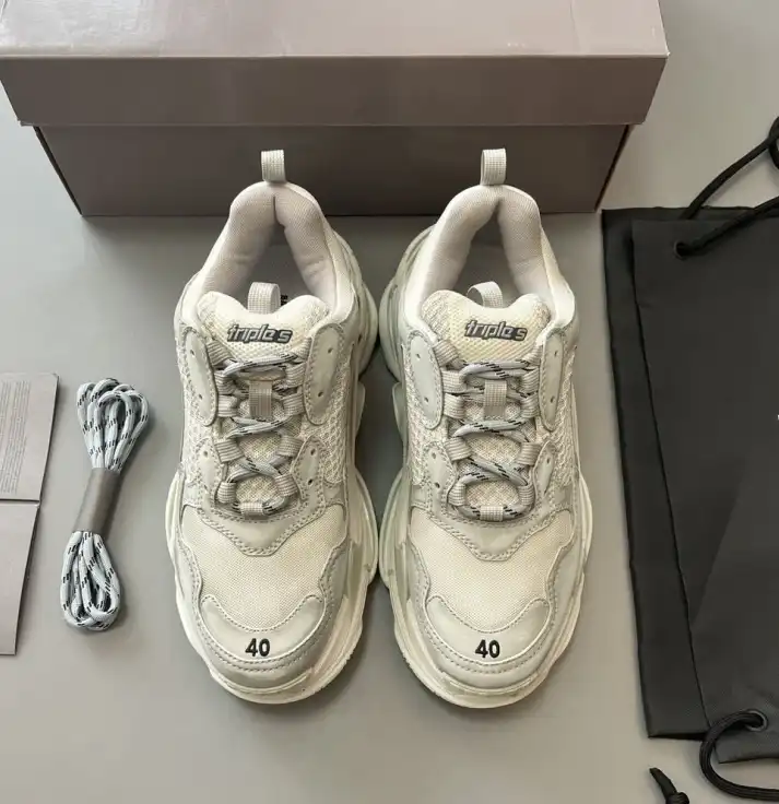 hype Balenciaga Sneakers