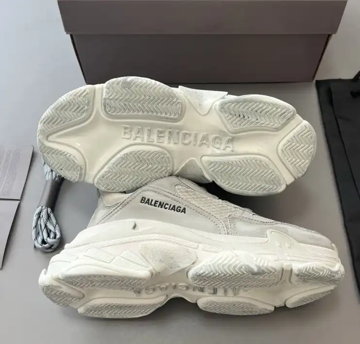 hype Balenciaga Sneakers