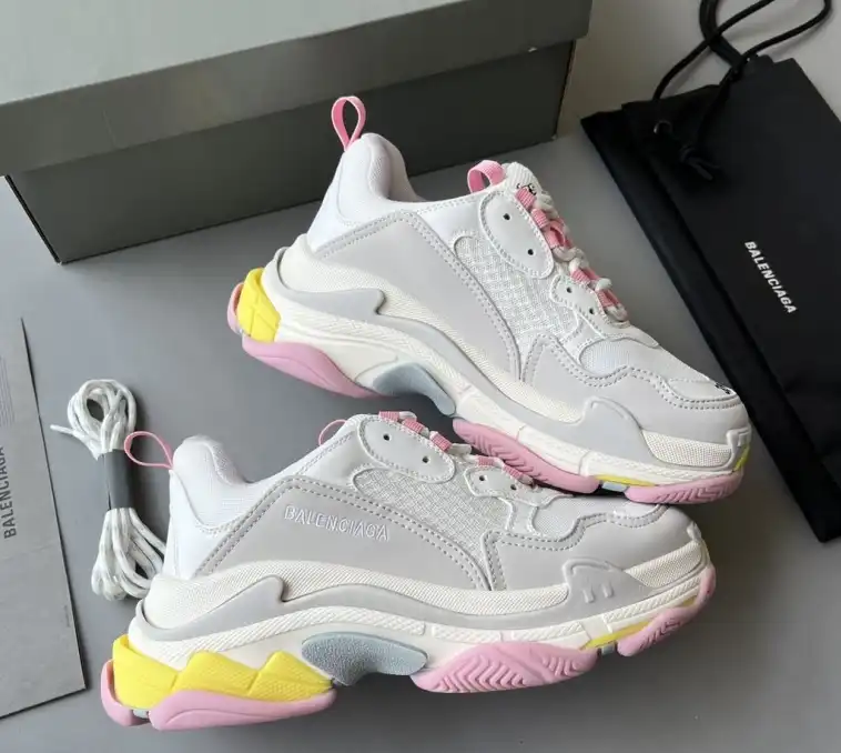 hype Balenciaga Sneakers