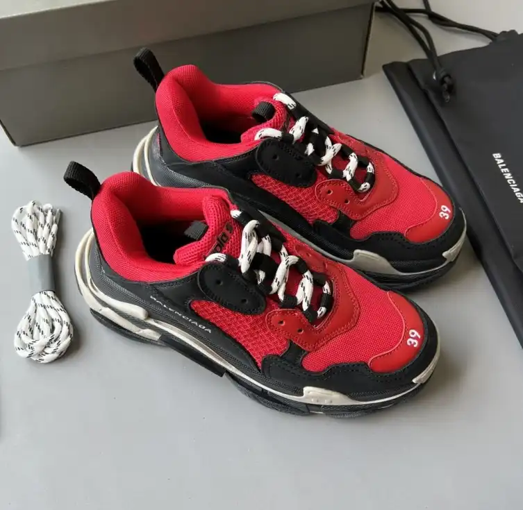 hype Balenciaga Sneakers