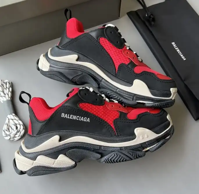 hype Balenciaga Sneakers