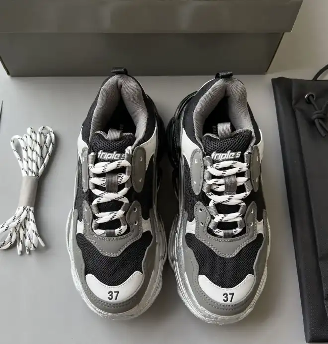 hype Balenciaga Sneakers