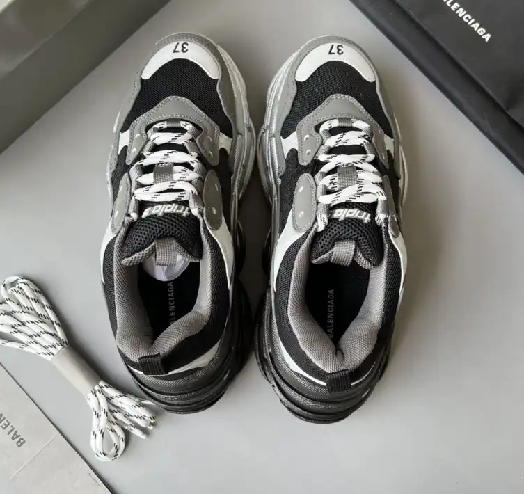 hype Balenciaga Sneakers