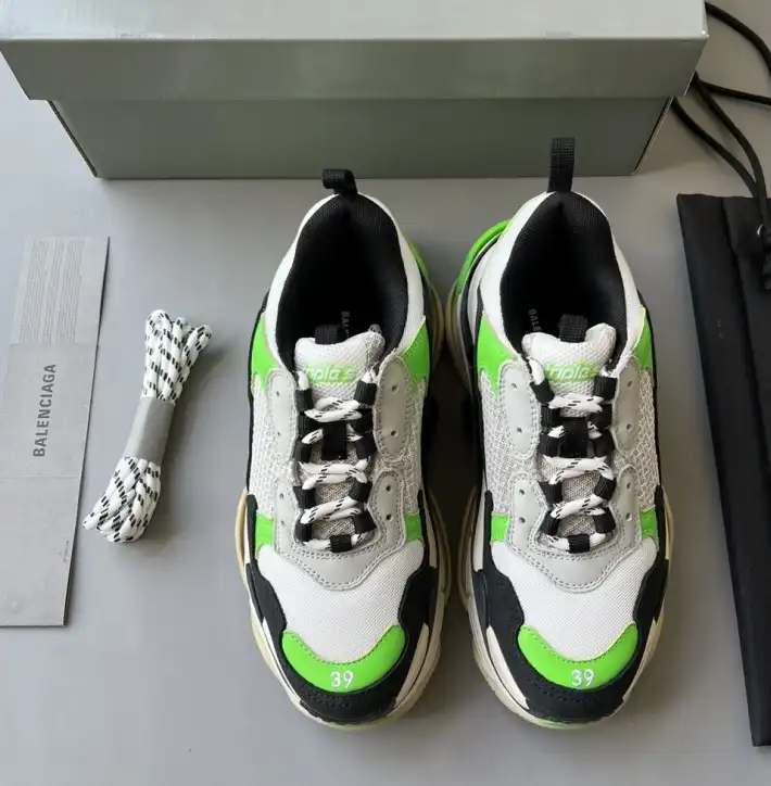 hype Balenciaga Sneakers