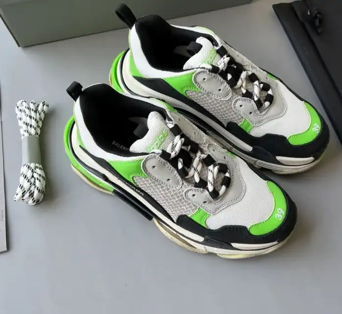 hype Balenciaga Sneakers