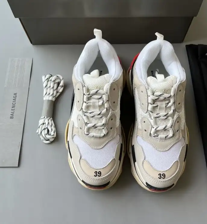 hype Balenciaga Sneakers