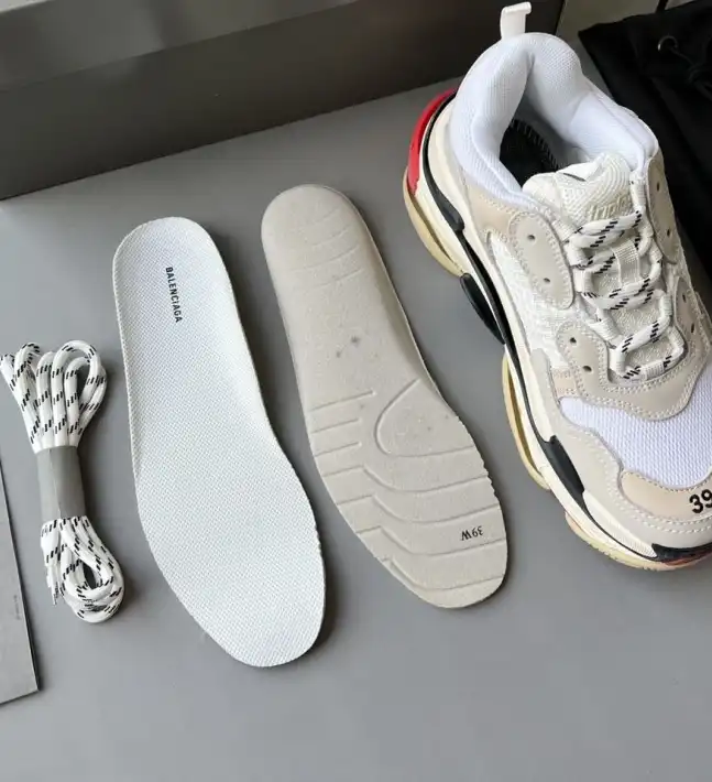 hype Balenciaga Sneakers