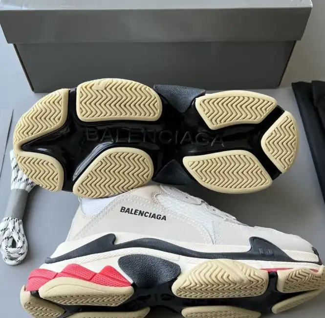 hype Balenciaga Sneakers