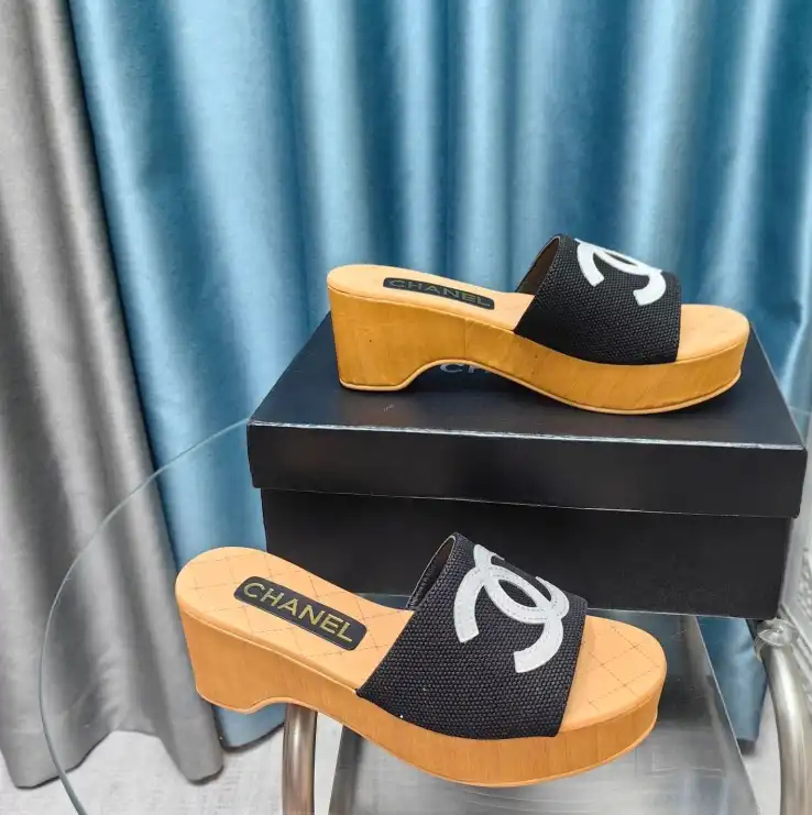 hype Chanel Slippers