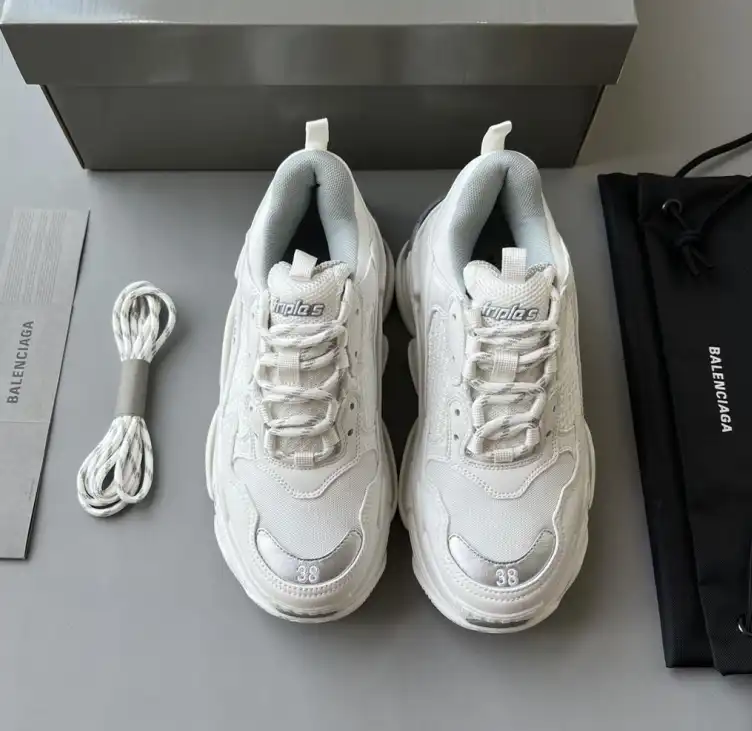 hype Balenciaga Sneakers