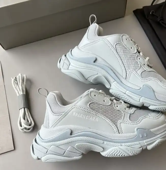 hype Balenciaga Sneakers