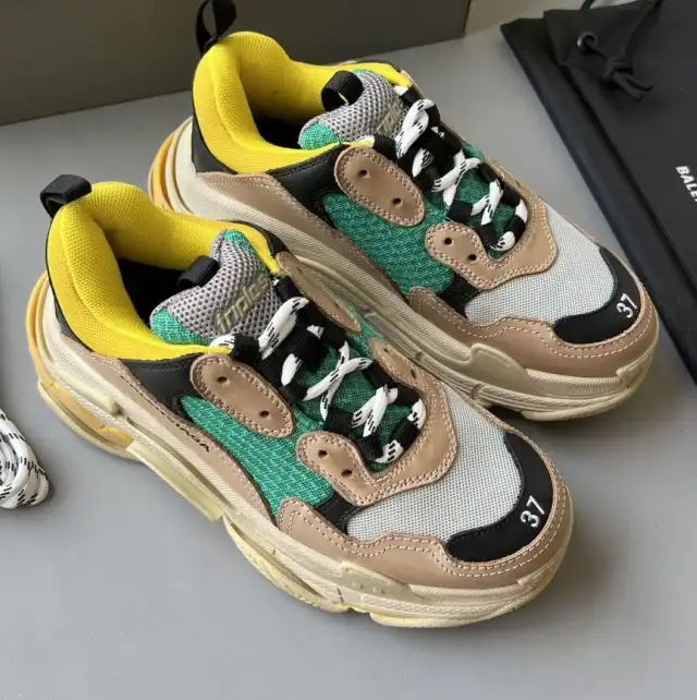 hype Balenciaga Sneakers