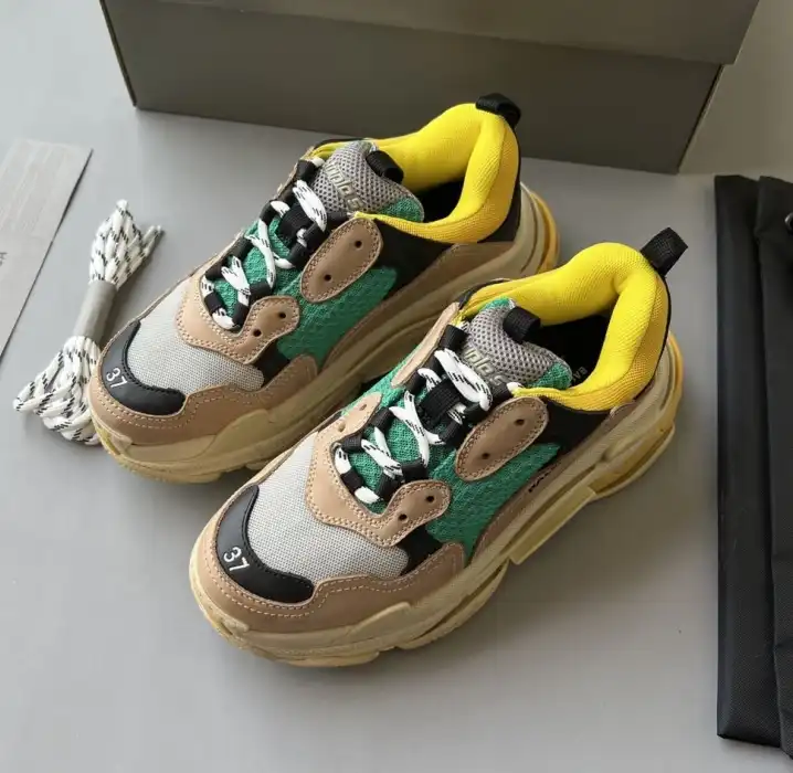 hype Balenciaga Sneakers