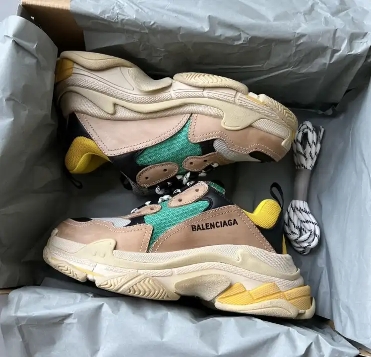 hype Balenciaga Sneakers