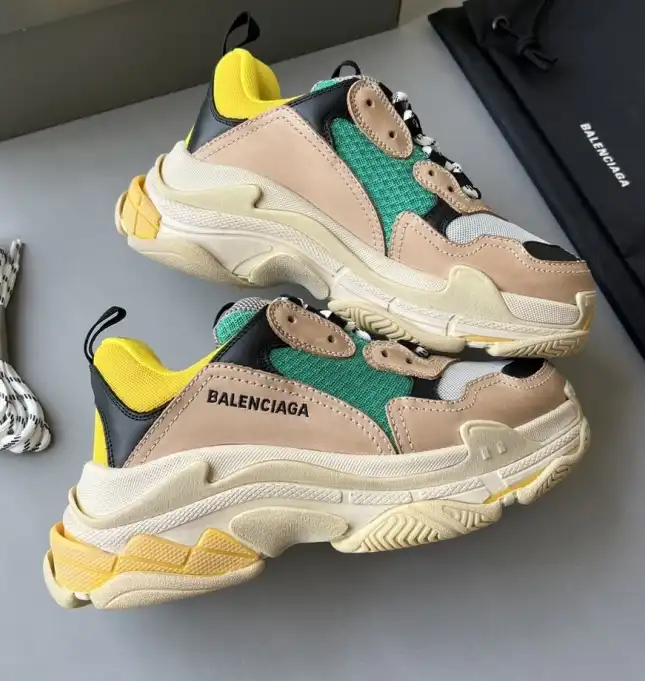 hype Balenciaga Sneakers