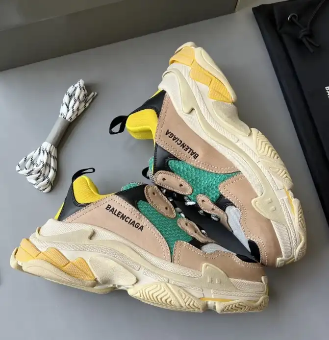 hype Balenciaga Sneakers