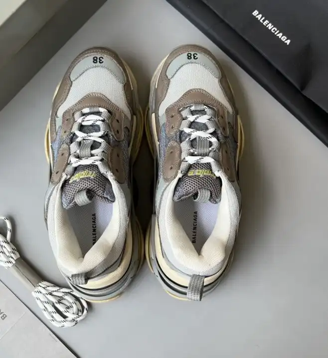 hype Balenciaga Sneakers