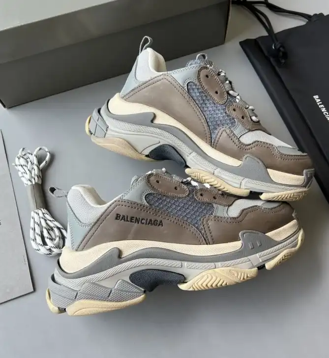 hype Balenciaga Sneakers